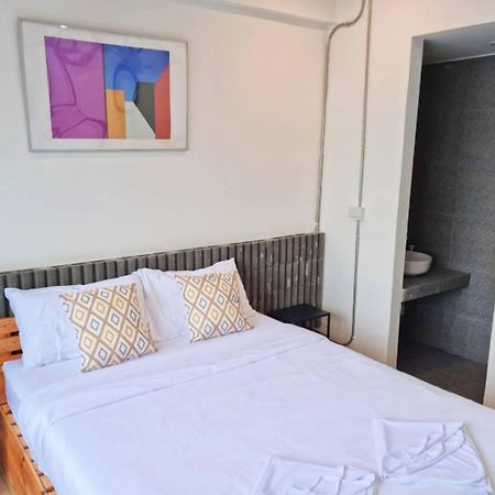 Haus Sathorn 11 Residence バンコク都 エクステリア 写真