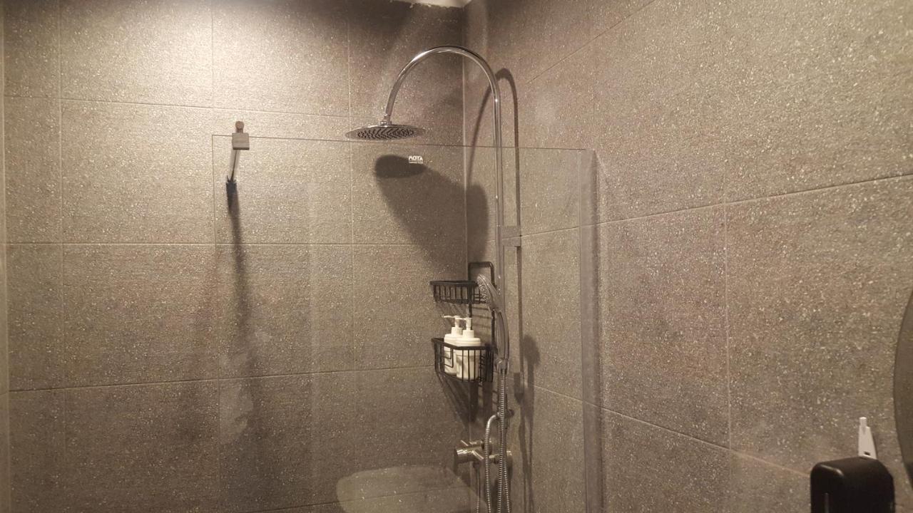 Haus Sathorn 11 Residence バンコク都 エクステリア 写真